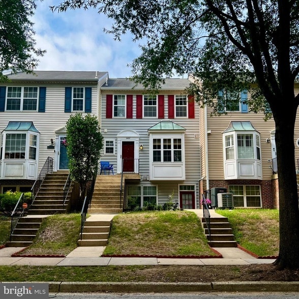 Building Photo - 2457 Nantucket Dr