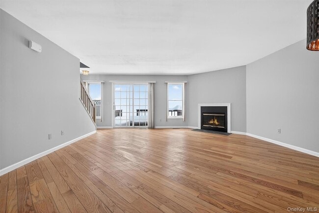 Photo - 2003 Regent Dr