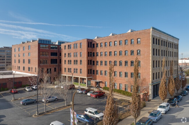 Building Photo - Majestic Stove Lofts
