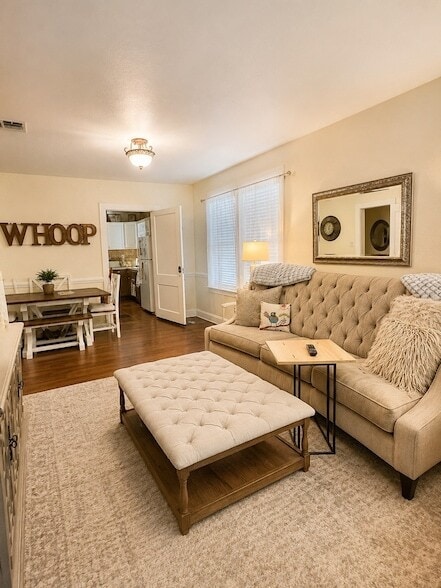 Photo - 5012 Avenue K