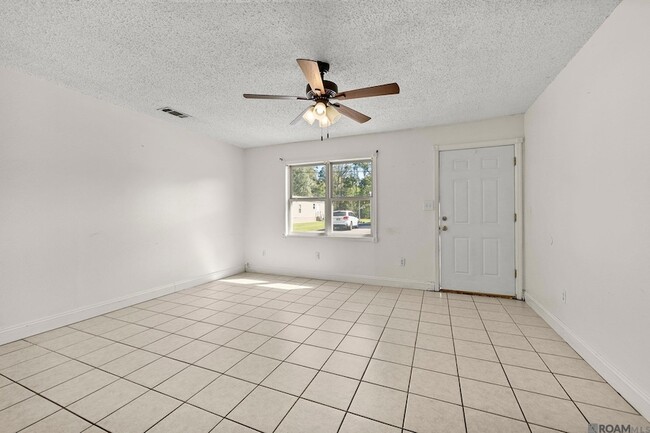 Photo - 27859 Frindik Ln