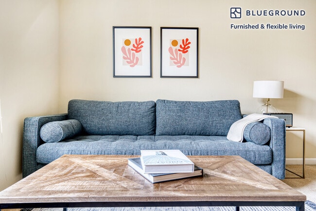 Photo - 853 Commodore Dr Unit FL5-ID583