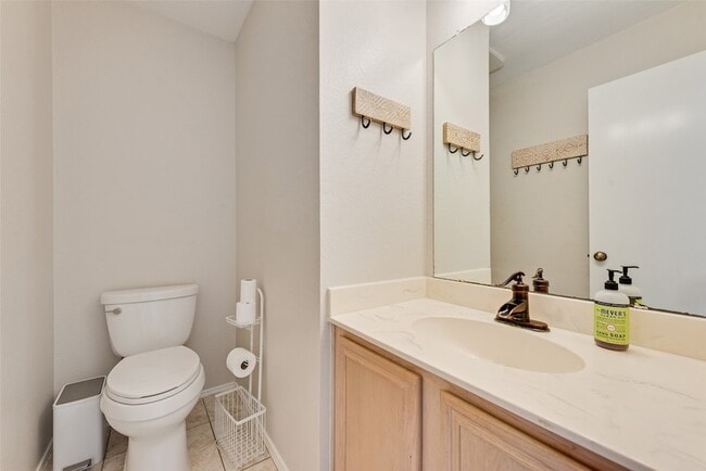 Photo - 6902 Kara Pl