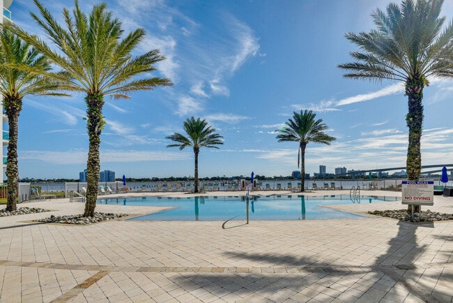 Photo - 241 Riverside Dr Unit SI ID1386163P