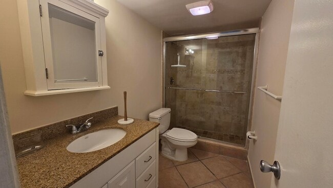 Photo - 2400 NE 10th St Unit 108