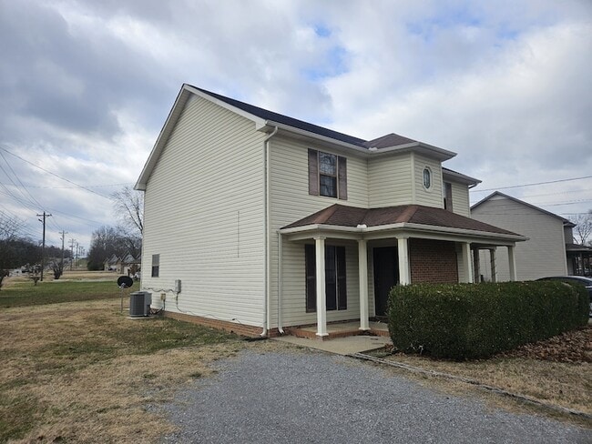 Building Photo - 101 Mead Ave Unit 103