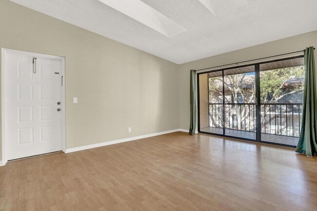 Photo - 206 Foxtail Dr Unit C3