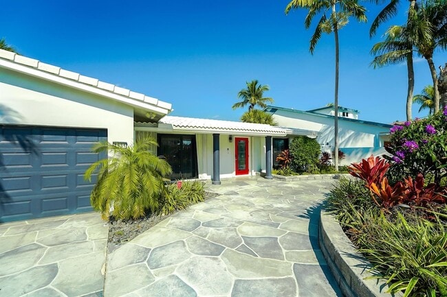 Photo - 2531 NE 47th St