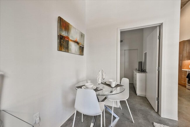 Photo - 315 J St Unit SI ID1382889P