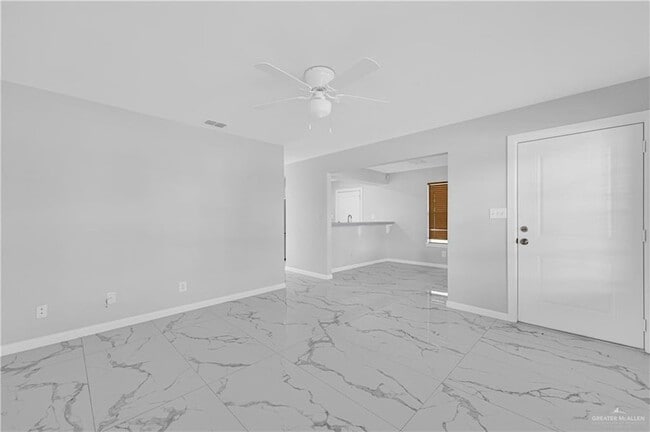 Photo - 3105 E Laurel St