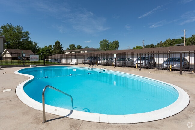 Pool - Canyon Lake