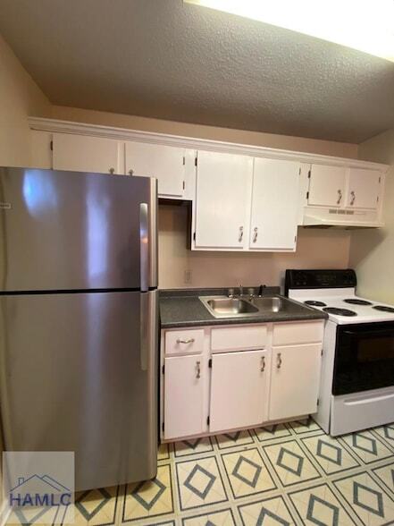 Photo - 127 Rolland St