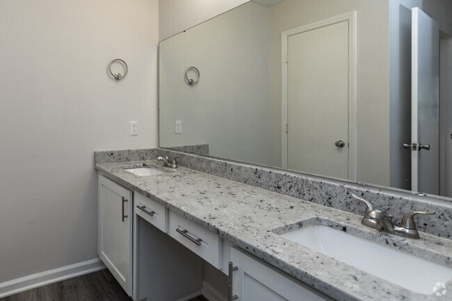 2BR, 2BA - 950SF - The Willow