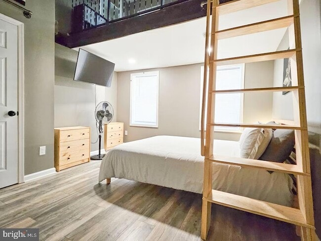 Photo - 1212 N King St