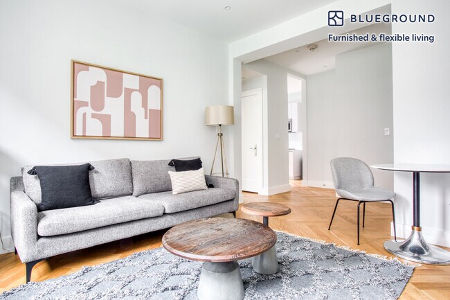 Photo - 18 Forest St Unit SI FL1-ID339