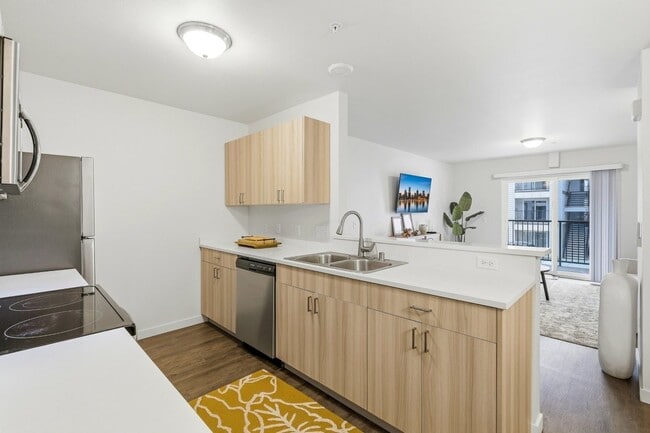 Building Photo - Tides at Willow Pointe