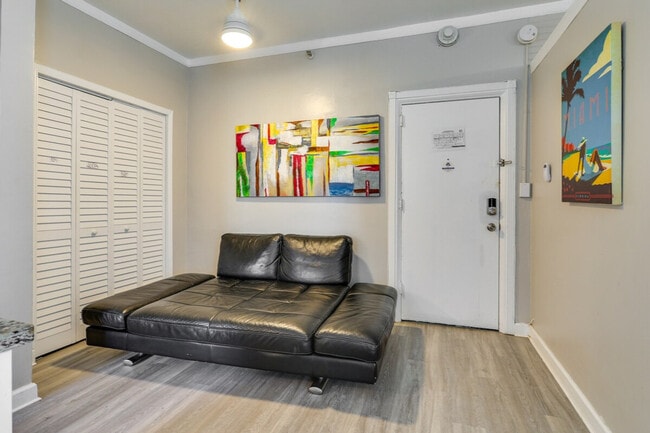 Photo - 3700 Collins Ave Unit ID1307153P