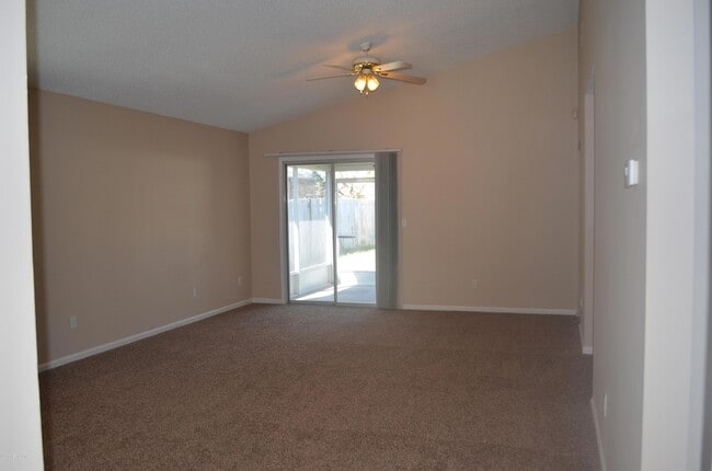 Photo - 4304 Hanging Moss Dr