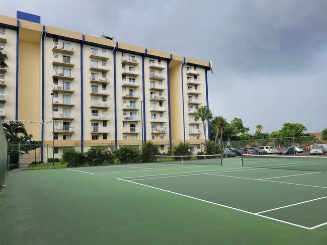 Photo - 4550 NW 9th St Unit 512E