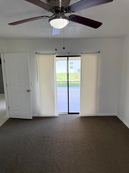 Photo - 508 NW Azalea Ave