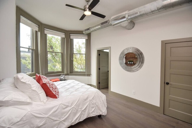 Photo - 1420 Elm St Unit SI FL3-ID1624838P
