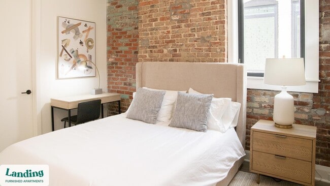 Building Photo - 425 20th St S Unit 210.579043