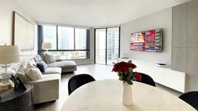 Photo - 520 Brickell Key Dr Unit A1010