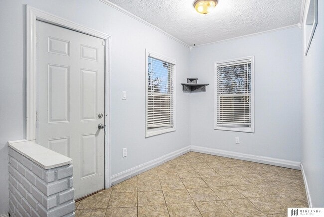 Photo - 7768 Maywood St