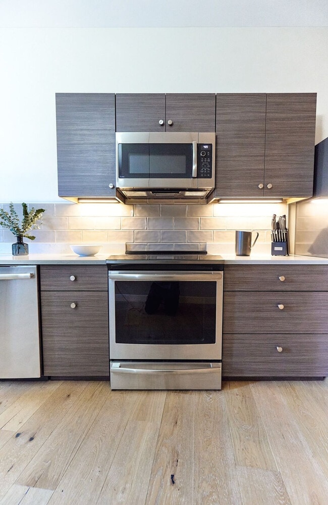 Photo - 83 Middle St Unit ID1366935P