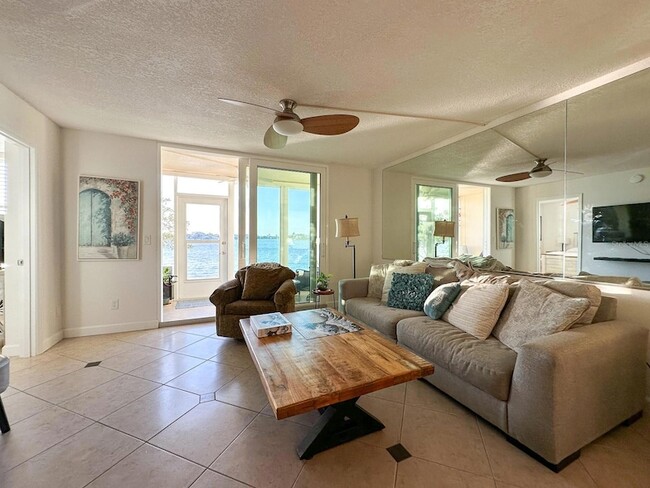 Photo - 7920 Sun Island Dr S Unit 102