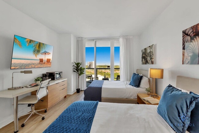 Building Photo - 2602 E Hallandale Beach Blvd Unit SI ID1227381P