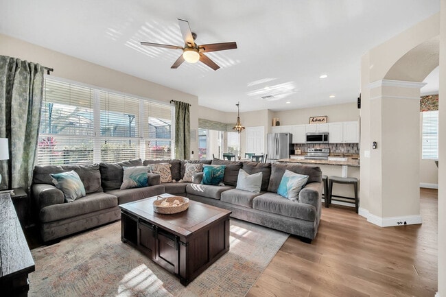 Photo - 2616 Daulby St Unit SI ID1622391P