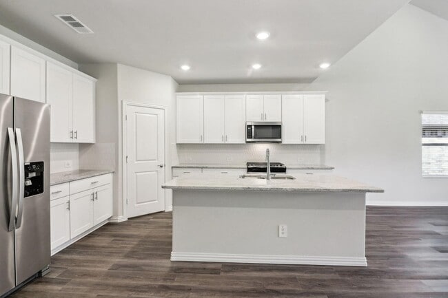 Photo - 701 Easthill Dr