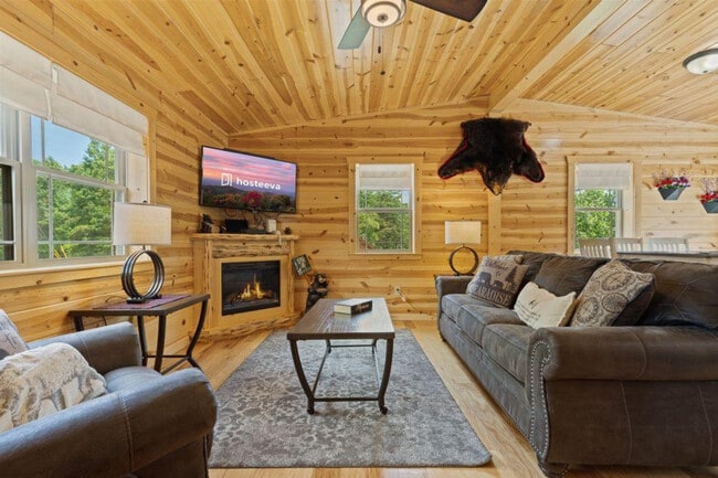 Building Photo - 1150 Pinyon Cir Unit ID1266672P