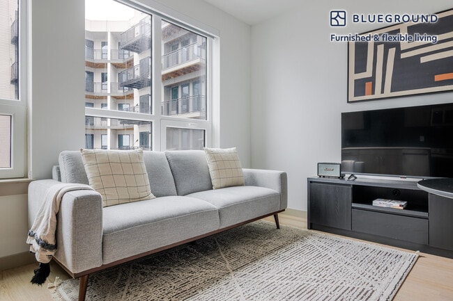 Building Photo - 646 Ocean Ave Unit SI FL4-ID1332