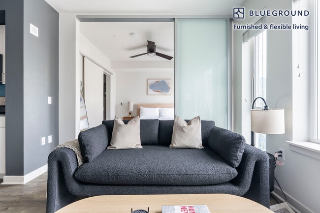 Photo - 15301 NE Turing St Unit FL8-ID997