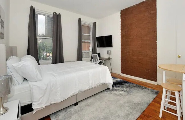 Photo - 1762 2nd Ave Unit ID1323941P