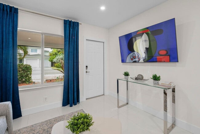 Photo - 44 N Federal Hwy Unit ID1017980P