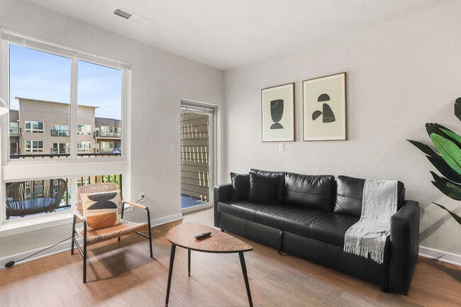 Building Photo - 2803 Poag St Unit SI FL3-ID1625016P