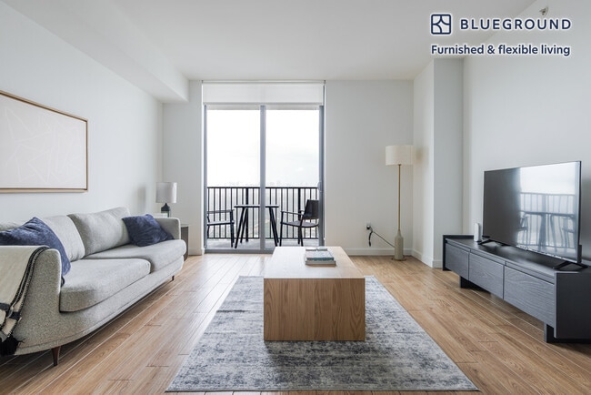 Building Photo - 1501 SW 37th Ave Unit FL13-ID170