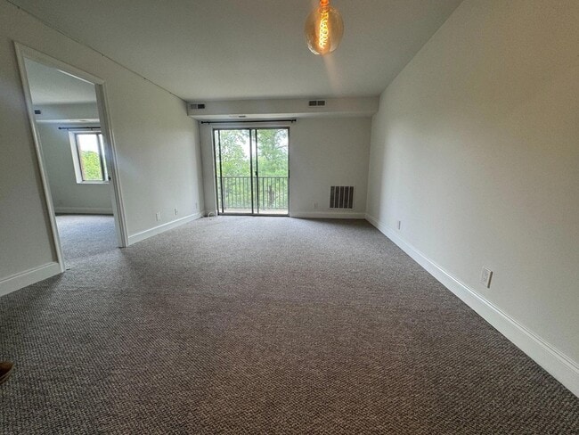 Photo - 12001 Old Columbia Pike Unit 501