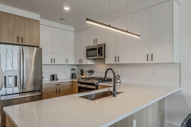 Photo - 365 Terhune Rd Unit ID1400064P