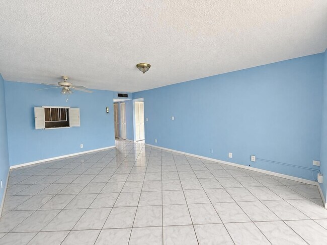 Photo - 729 Lori Dr Unit 202