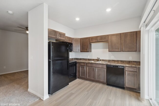 Photo - Parkside Luxury Apartments