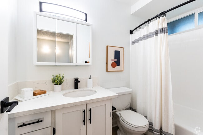 Model 1BR, 1BA - 640SF - ReNew Berryessa