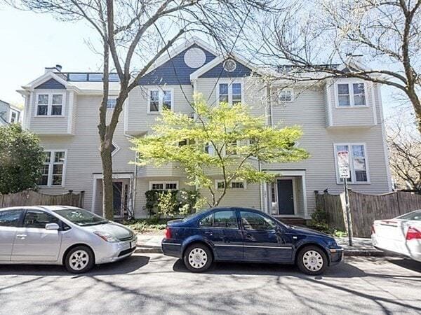 Photo - 281 Brookline St