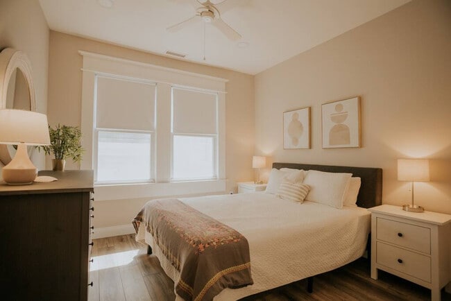 Photo - 3 S Surrey Ave Unit ID1308991P