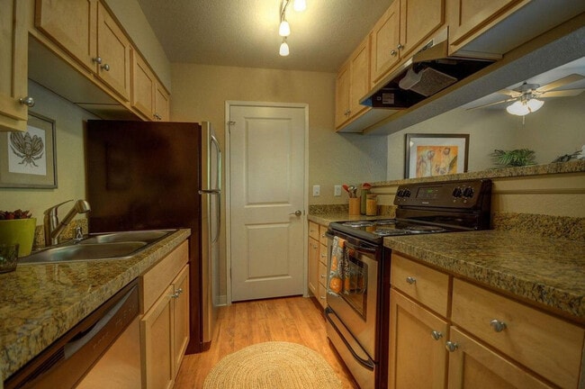 Photo - 401 Canyon Woods Pl Unit SI ID1515763P