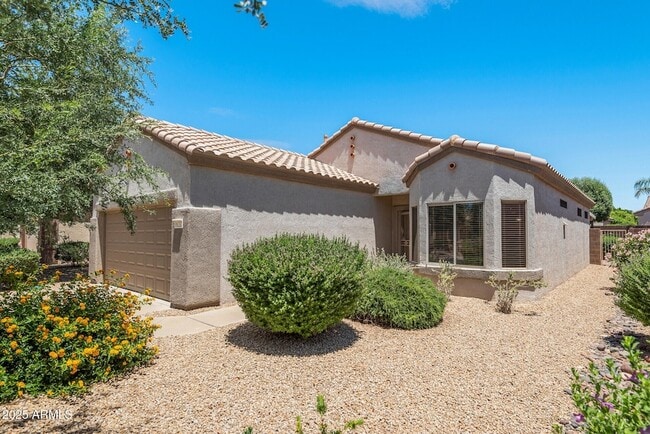 Building Photo - 16232 W Montoya Dr