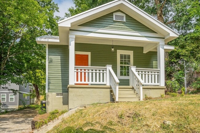 Building Photo - 671 Tremont Pl